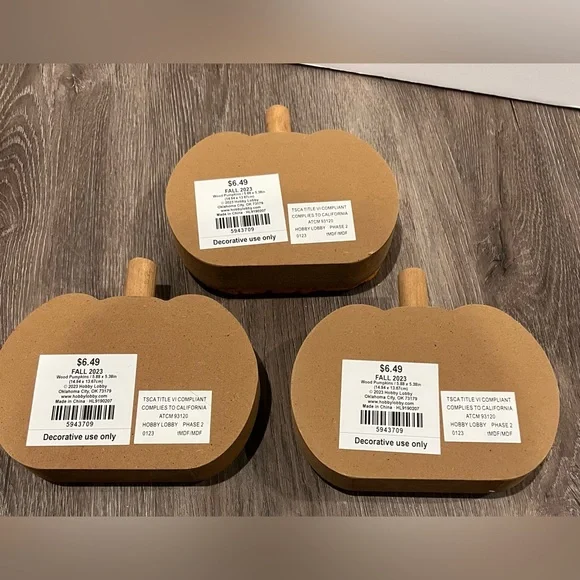 ๐๐NWT Cute Sweater Weather Pumpkins- Set of 3๐๐ - Picture 2 of 3